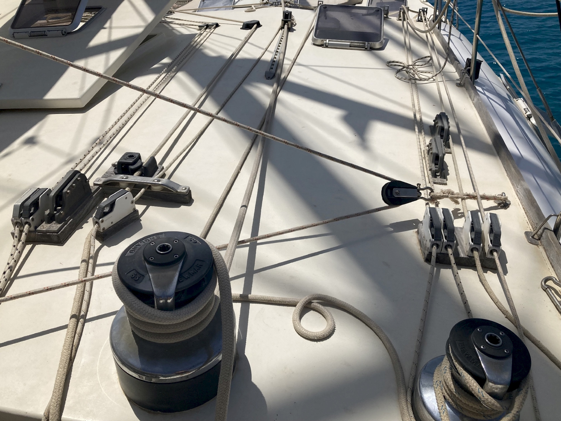 Starboard side winches system